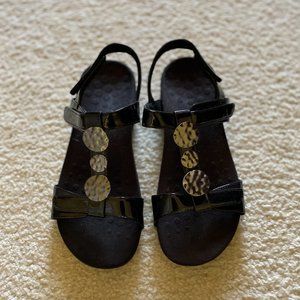 Black Vionic Women's Sandles